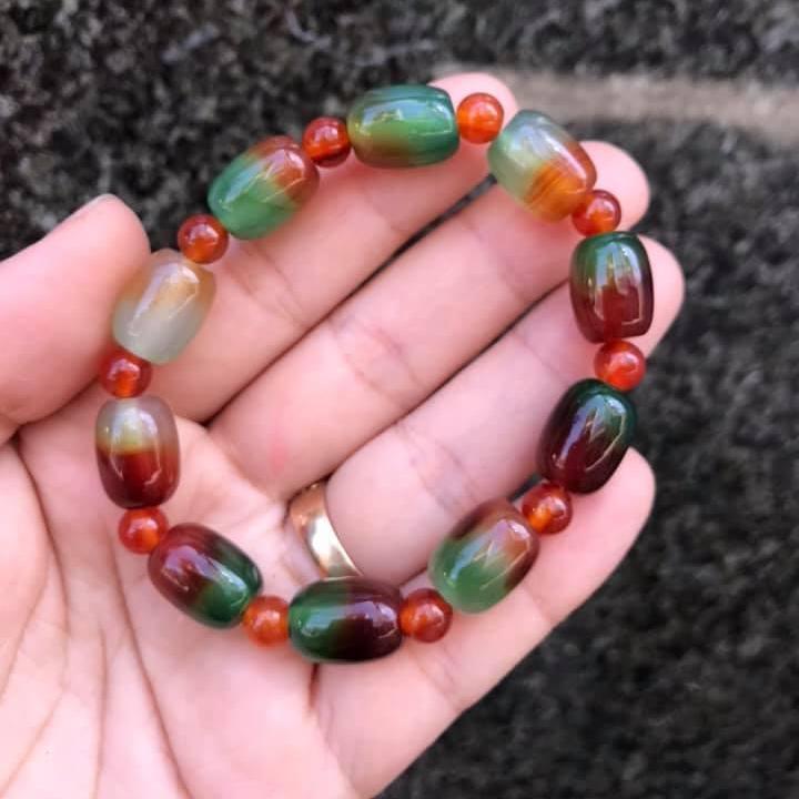 Vòng tay lu thống mã não tứ quý 10ly